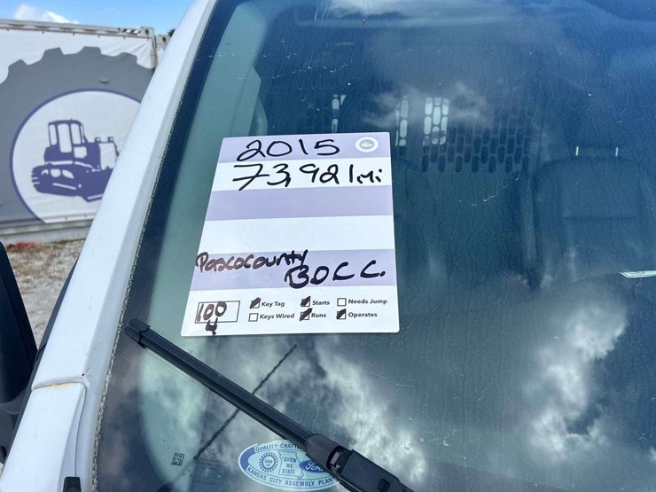 2015-ford-transit-image-23