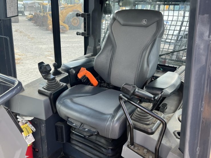 2024-deere-650-lgp-image-12