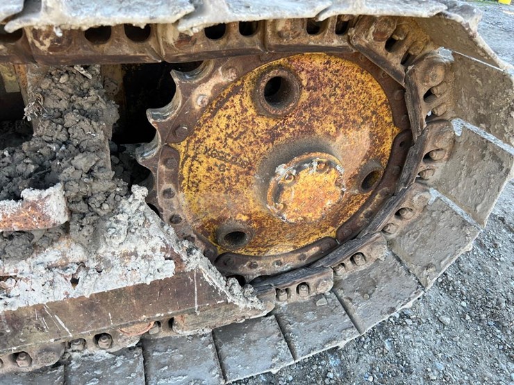 caterpillar-d3c-image-15