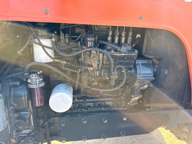 kubota-m955-dual-speed-tractor-image-18