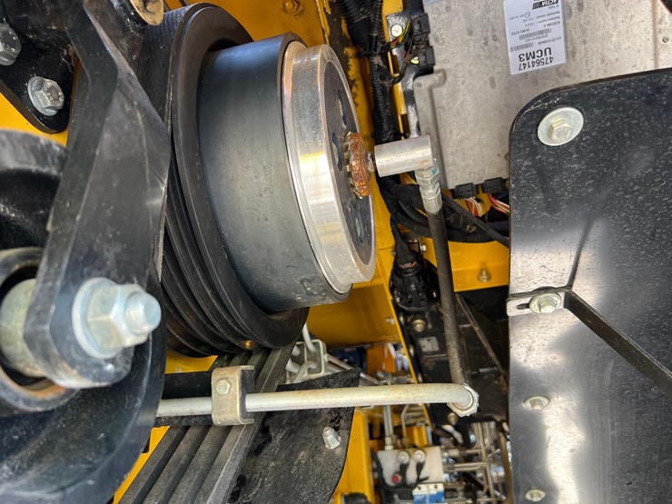 2023-new-holland-cr10.90-image-22