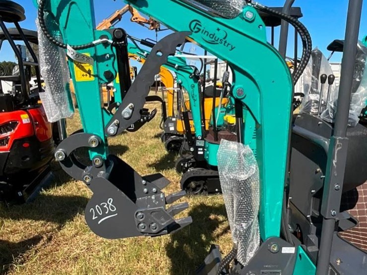 unused-cfg-qk16r-mini-excavator-(rato-15hp-bkt-image-2