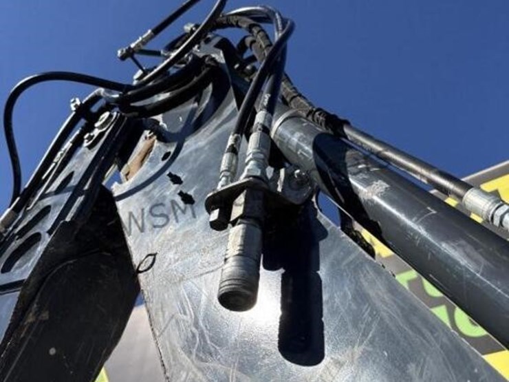 deere-310l-ep-image-18