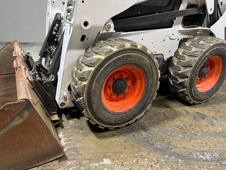 2023-bobcat-s650-image-12