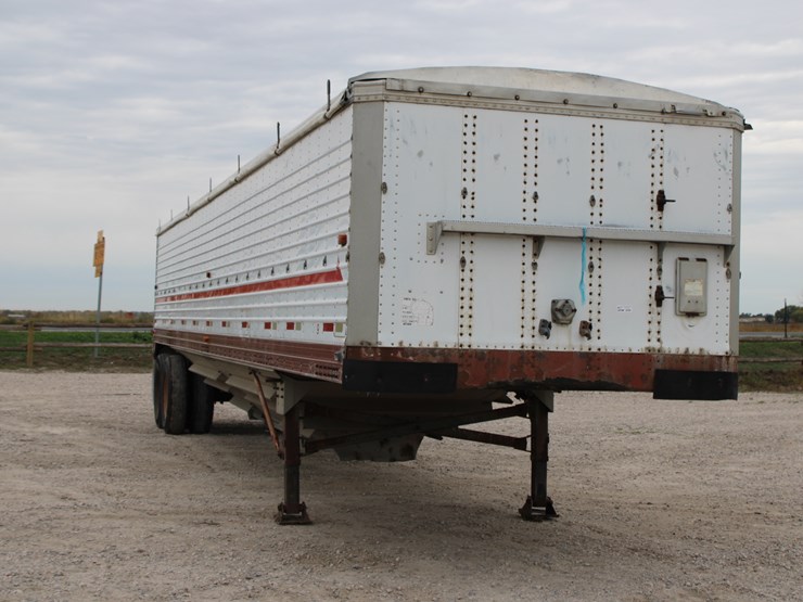 #2079-•-#2079-1981-barret-42ft-super-hopper-bottom-trailer-image-3