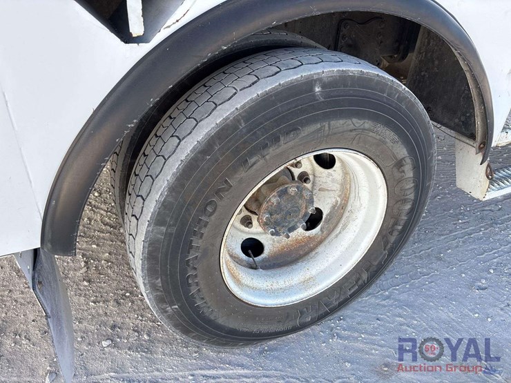 2016-freightliner-m2-106-4x4-altec-bucket-truck-image-74