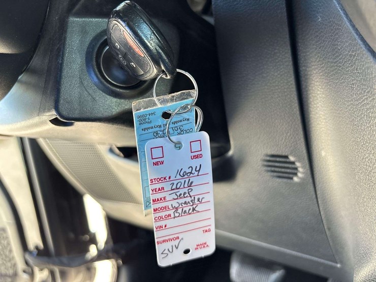 2016-jeep-wrangler-image-32