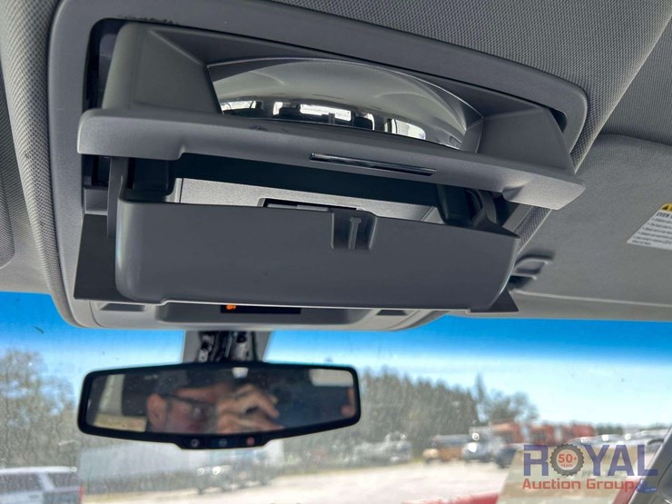 2018-chevrolet-tahoe-image-19