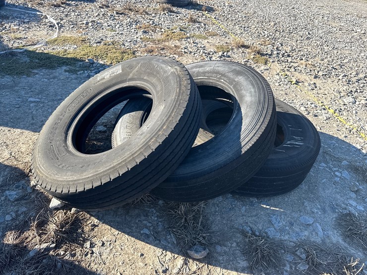 #5034-•-lot-of-(3)-miscellaneous-tires-inv#-5034-image-8