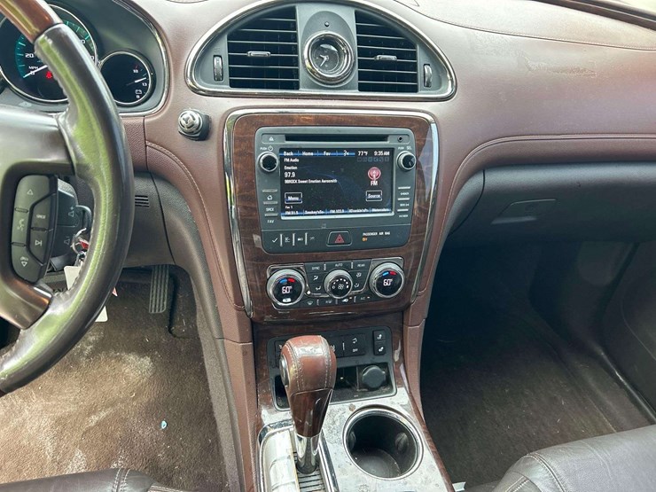 2013-buick-enclave-image-15