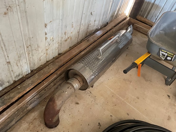 #1089-•-semi-exhaust-stack-image-1