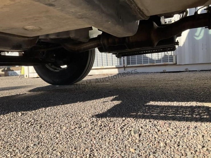 2014-international-4300lp-spray-truck-image-36