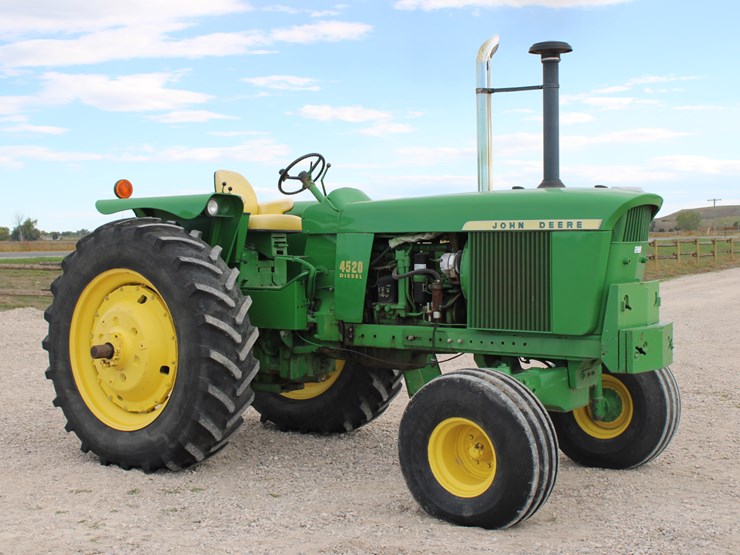john-deere-4520-image-9