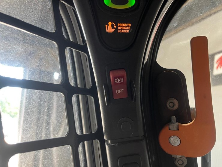 2023-bobcat-s650-image-20