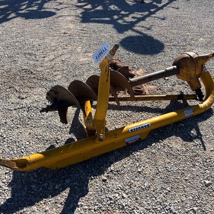 #T13977 • Danuser Post Hole Digger