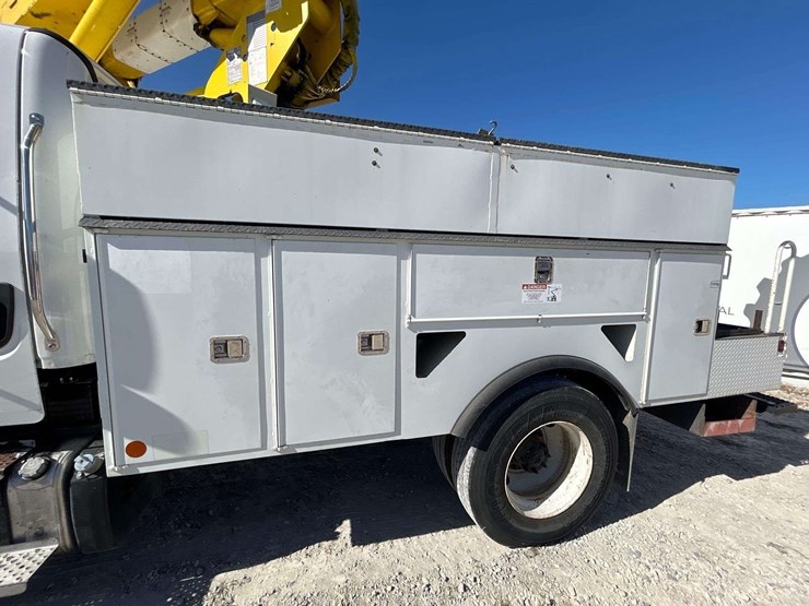 2012-freightliner-m2-106-terex-hi-ranger-tl41-41ft-insulated-bucket-truck-image-11