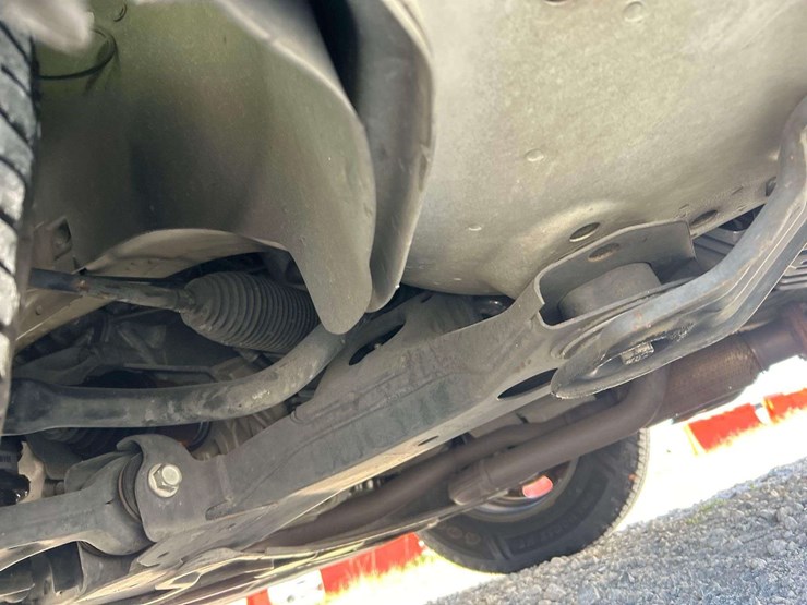 2017-chevrolet-traverse-ls-image-20