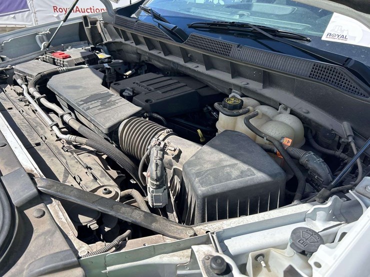 2022-chevrolet-silverado-image-6