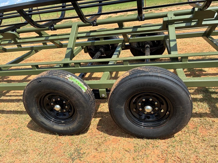 #t8084-•-industrias-america-42f-bale-trailer-image-4