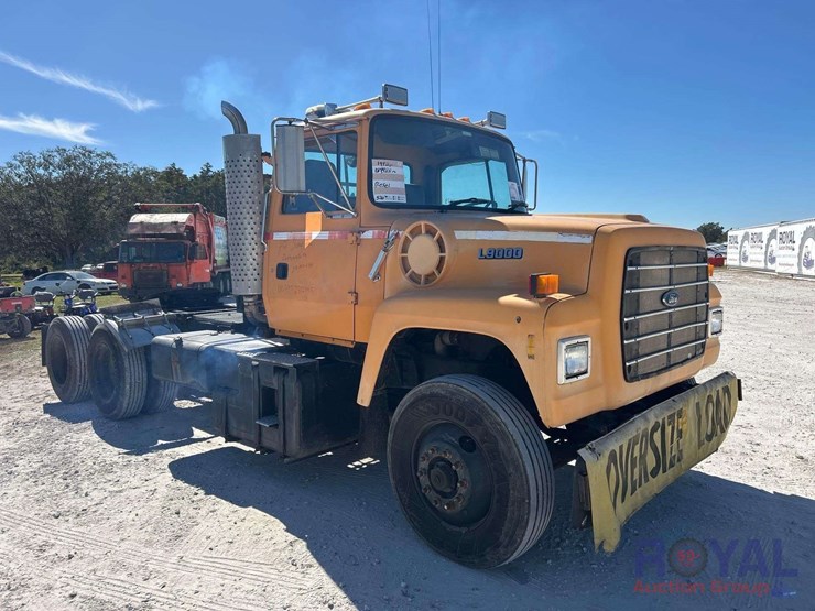 1992-ford-lt9000-image-2