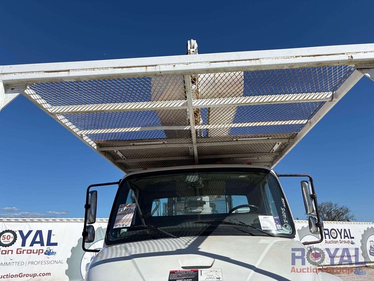 2016-freightliner-m2-106-4x4-altec-bucket-truck-image-40