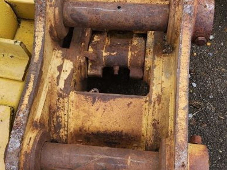 jrb-quick-attach-coupler-image-4