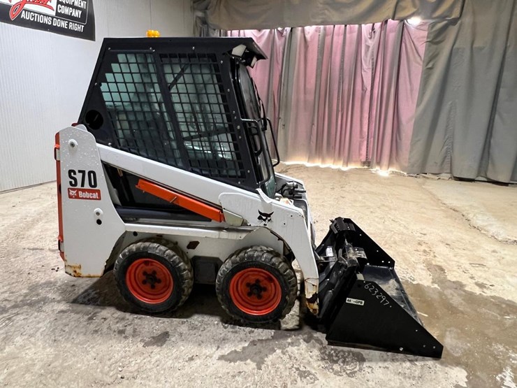 2017-bobcat-s70-image-6