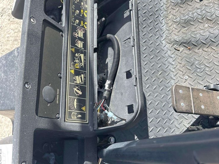 ez-go-utility-cart-image-6