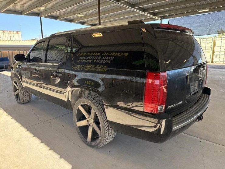 2007-cadillac-escalade-esv-image-5