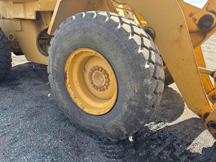 1995-caterpillar-928f-image-11