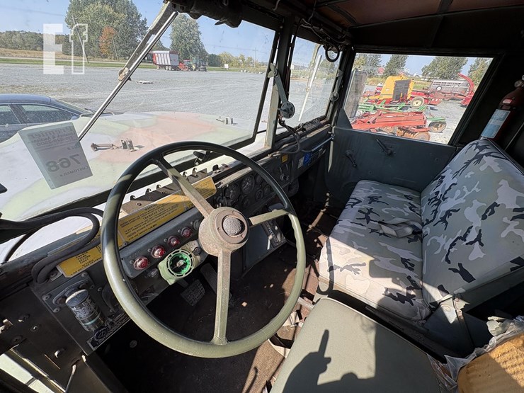 1983-am-general-m923-image-15