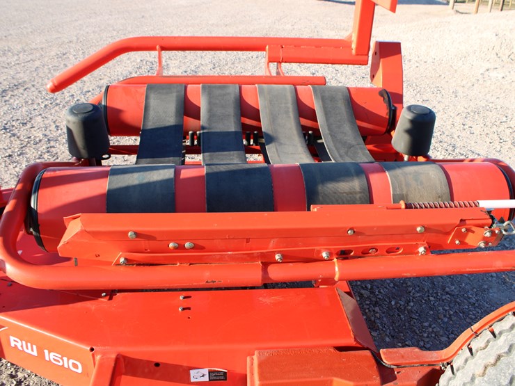 #2097-•-#2097--kuhn-rw1610-single-bale-wrapper-with-twin-wrapper,-monitor,-great-shape-with-low-use!-image-16