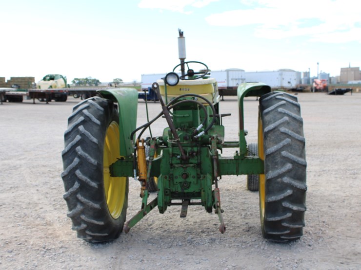 1962-john-deere-2010-image-4