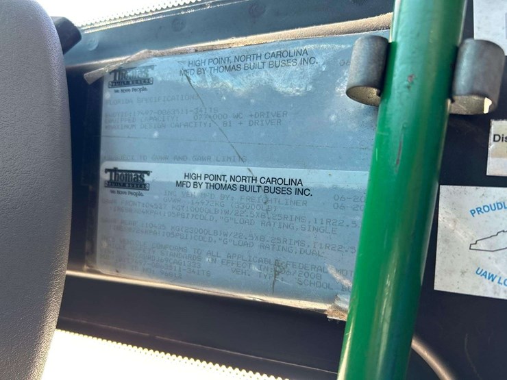 2009-freightliner-b2-image-5