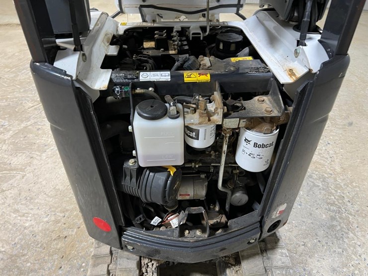 2022-bobcat-e10-image-16