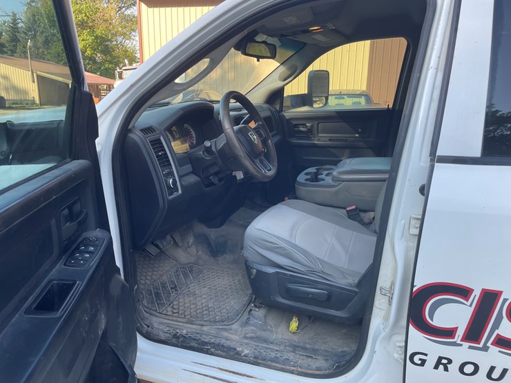 dodge-ram-4500-image-35