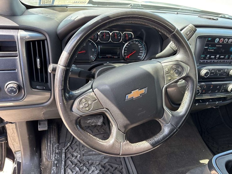 2018-chevrolet-silverado-1500-image-16