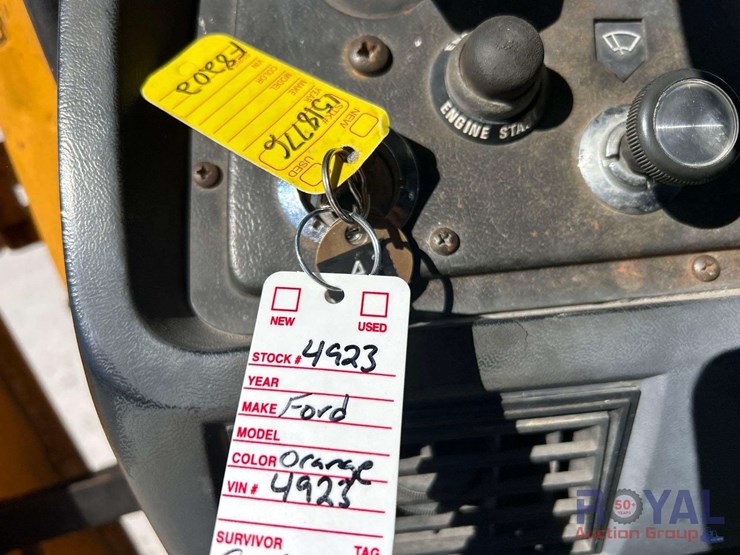 1992-ford-lt9000-image-21