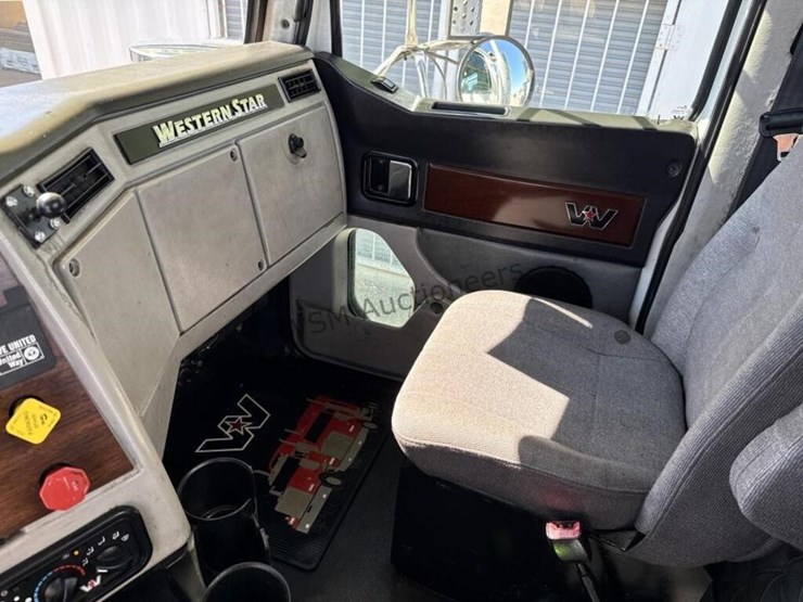 2013-western-star-4900-image-27