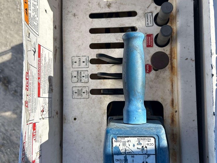 2012-freightliner-m2-106-terex-hi-ranger-tl41-41ft-insulated-bucket-truck-image-19