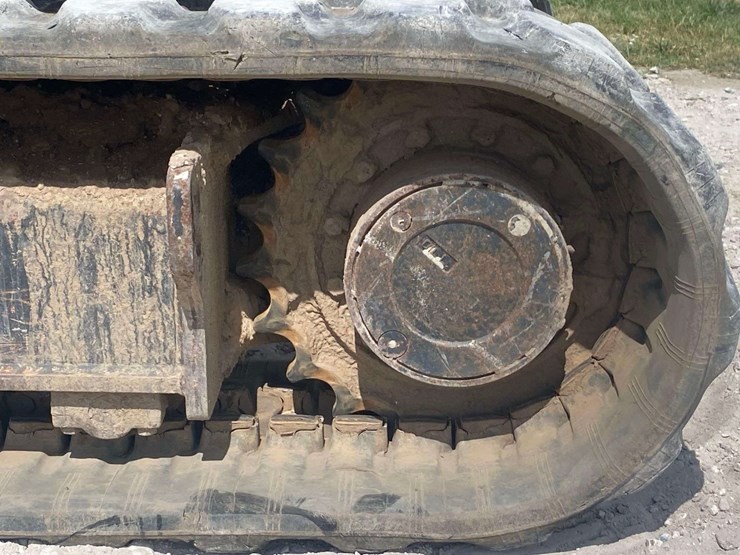 2016-bobcat-e85-image-25