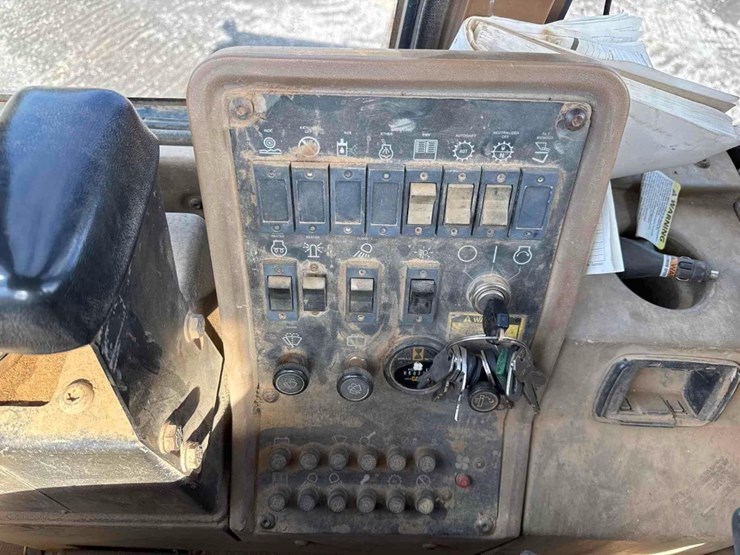 1995-caterpillar-928f-image-27