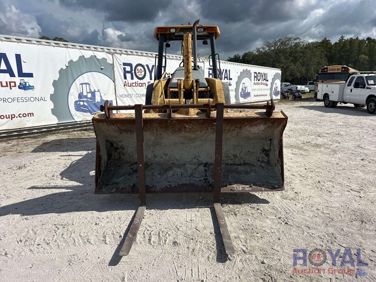 2005-deere-310g-image-31