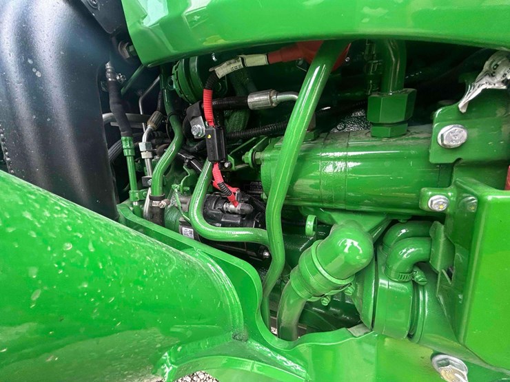 2021-john-deere-5075e-image-11