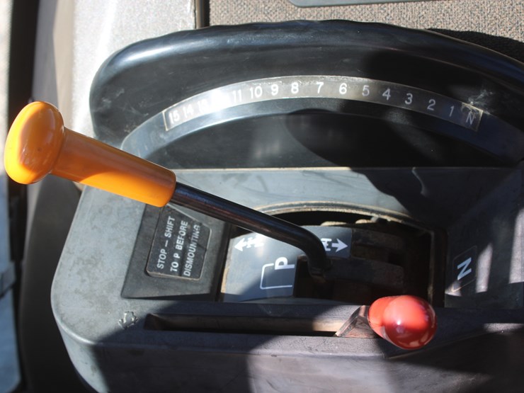 john-deere-4755-image-33