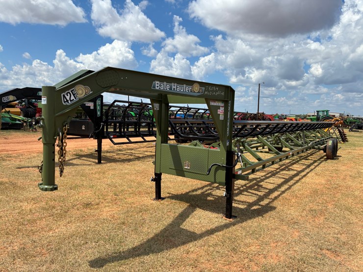 #t8084-•-industrias-america-42f-bale-trailer-image-1