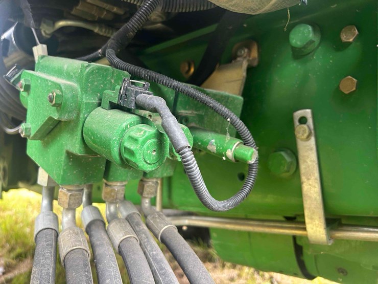 2011-john-deere-6430-premium-image-16