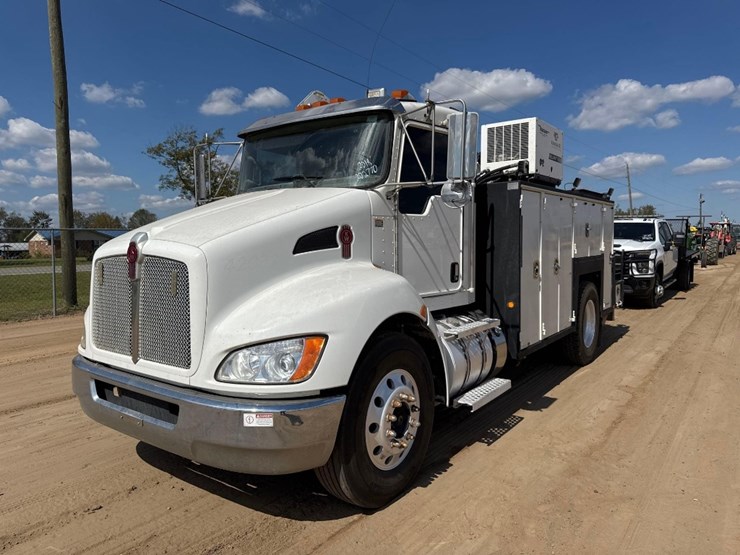 2018-kenworth-t270-image-8