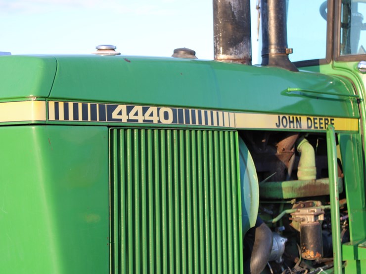 john-deere-4440-image-19
