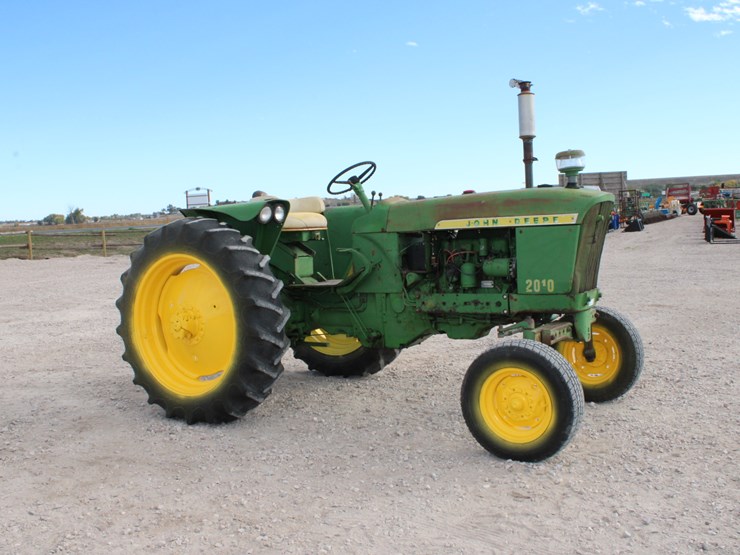 1962-john-deere-2010-image-3